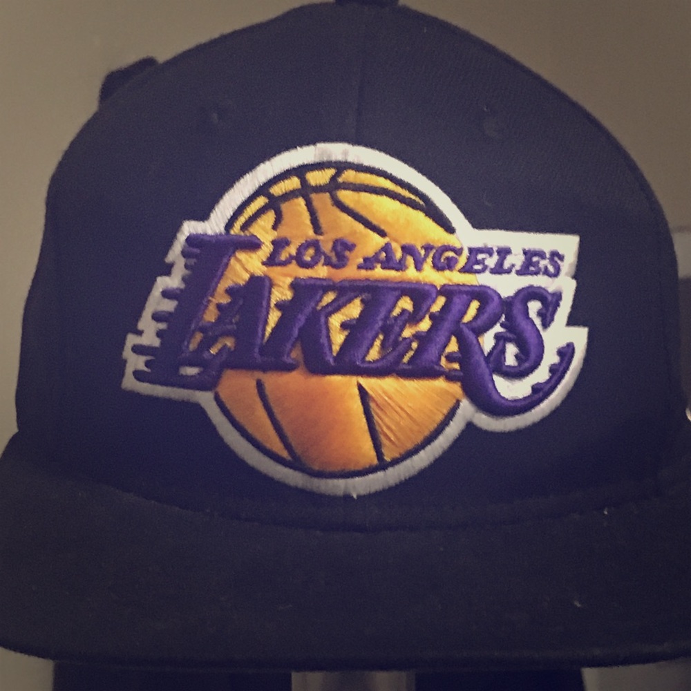 Mitchell & Ness Laker Hat